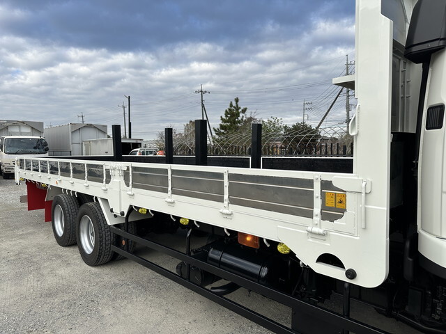 三菱ふそうファイター平ボディ増トン（6t・8t）[写真03]