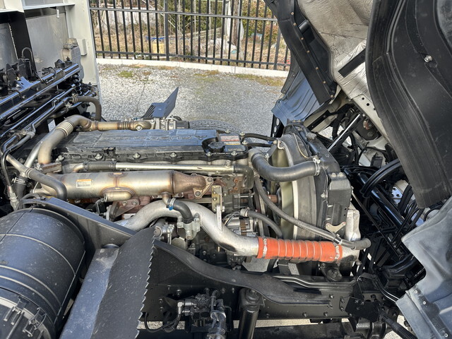 三菱ふそうファイター平ボディ増トン（6t・8t）[写真32]