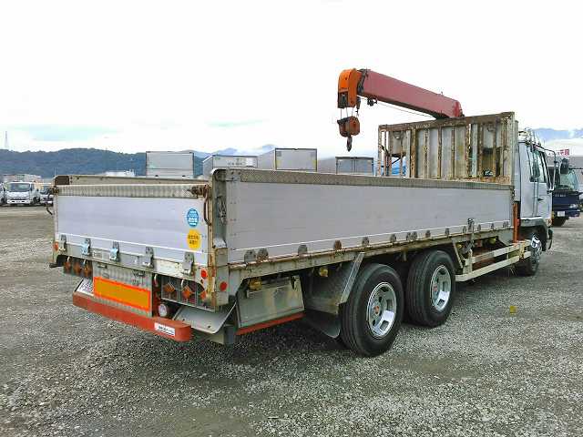 UDトラックスコンドルユニック3段増トン（6t・8t）[写真02]