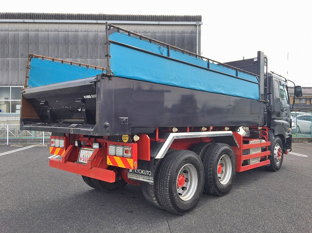 いすゞギガダンプ大型（10t）[写真02]