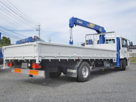 UDトラックスコンドルセルフクレーン3段中型（4t）[写真02]