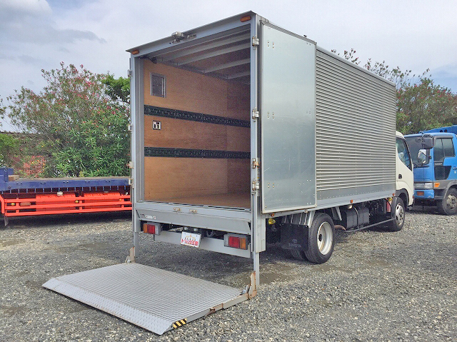 トヨタダイナアルミバン小型（2t・3t）[写真02]