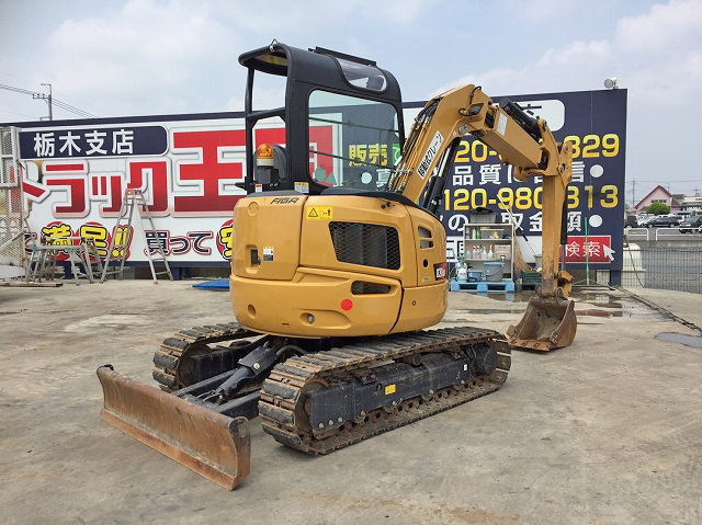 CATミニユンボ（ミニバックホー）[写真02]