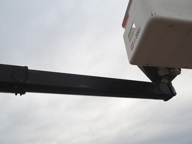 いすゞエルフ高所作業車小型（2t・3t）[写真11]