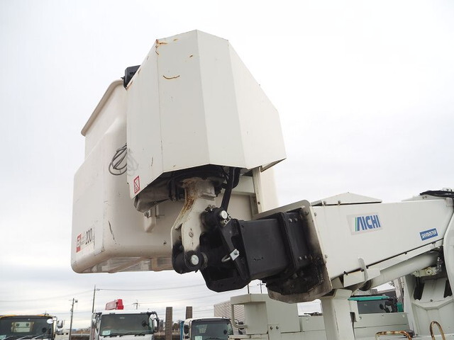 いすゞエルフ高所作業車小型（2t・3t）[写真20]