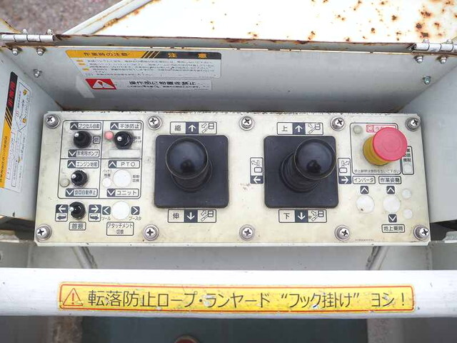 いすゞエルフ高所作業車小型（2t・3t）[写真21]