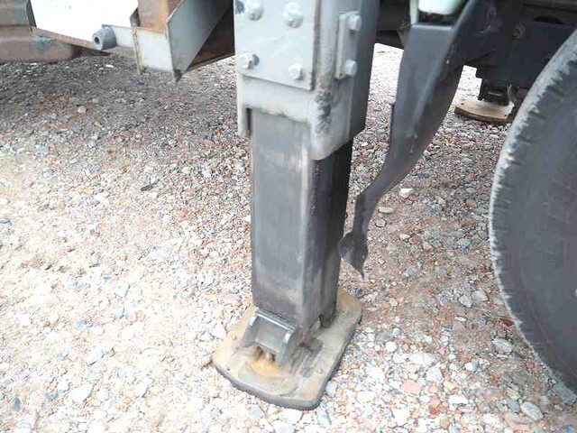 いすゞエルフ高所作業車小型（2t・3t）[写真22]