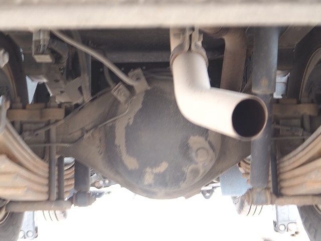 いすゞエルフ高所作業車小型（2t・3t）[写真28]