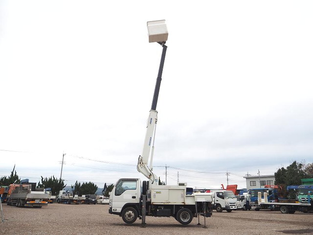 いすゞエルフ高所作業車小型（2t・3t）[写真07]