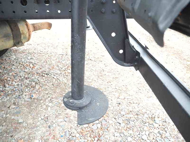 三菱ふそうキャンター散水車小型（2t・3t）[写真23]