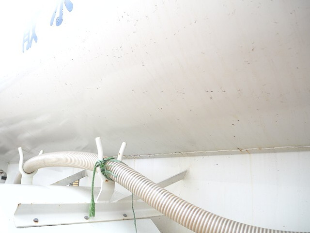 三菱ふそうキャンター散水車小型（2t・3t）[写真25]