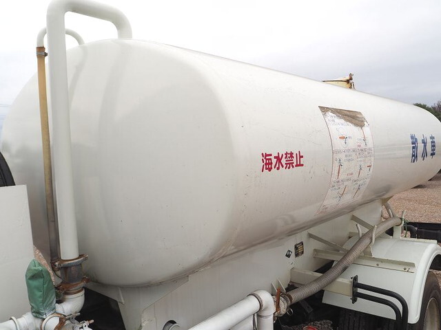 三菱ふそうキャンター散水車小型（2t・3t）[写真30]