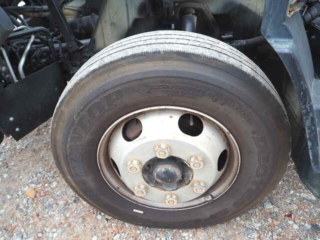 三菱ふそうキャンター散水車小型（2t・3t）[写真31]