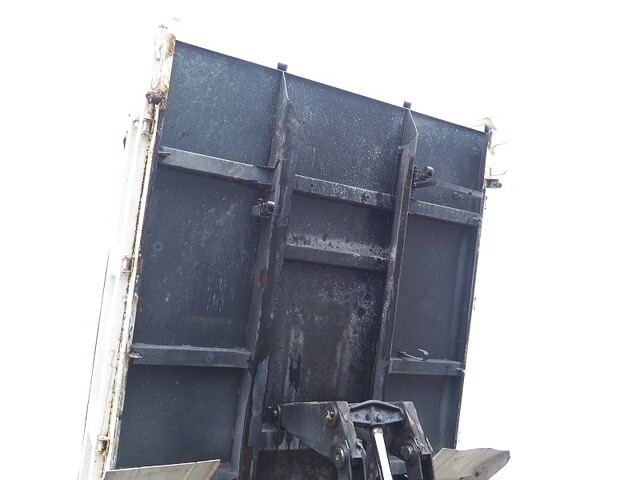 いすゞエルフダンプ小型（2t・3t）[写真11]