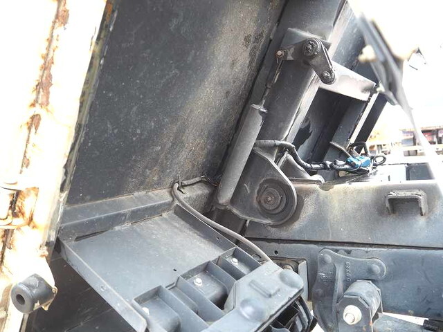 いすゞエルフダンプ小型（2t・3t）[写真20]