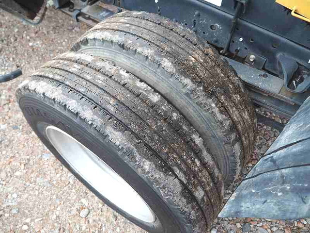 いすゞエルフダンプ小型（2t・3t）[写真23]