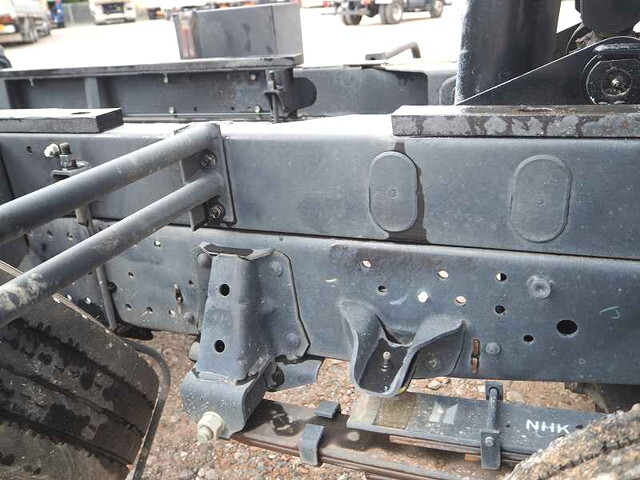 いすゞエルフダンプ小型（2t・3t）[写真24]