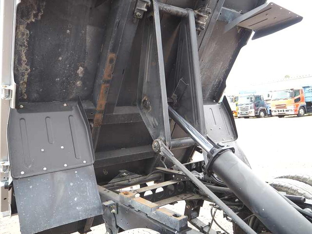 いすゞエルフダンプ・クレーン付小型（2t・3t）[写真20]