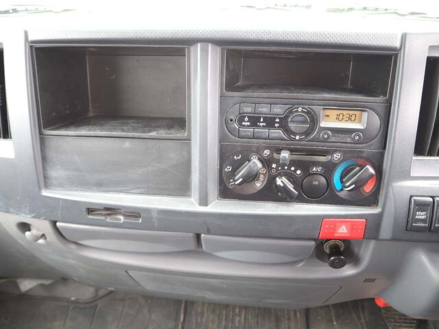 いすゞエルフダンプ・クレーン付小型（2t・3t）[写真38]