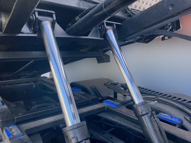 日野レンジャーセーフティクレーン4段増トン（6t・8t）[写真23]