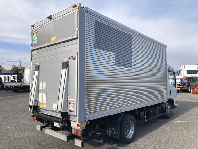 いすゞエルフアルミバン小型（2t・3t）[写真02]