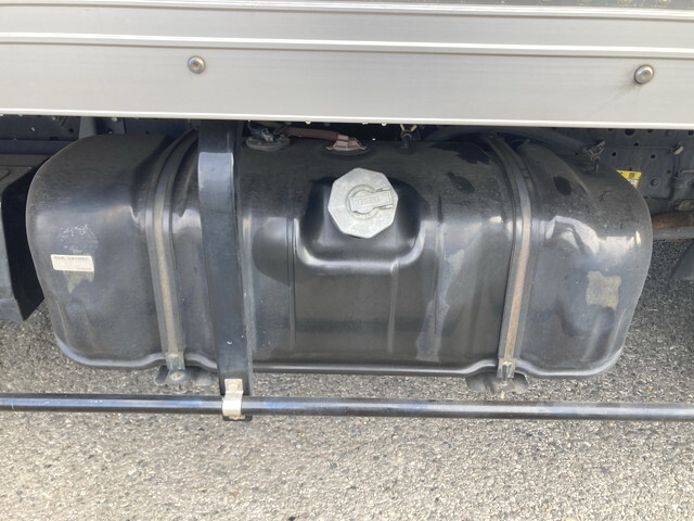 いすゞエルフアルミバン小型（2t・3t）[写真21]