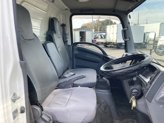 いすゞエルフアルミバン小型（2t・3t）[写真34]