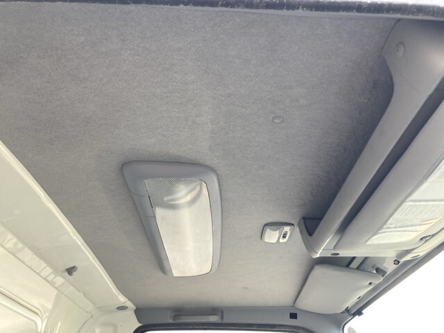 いすゞエルフアルミバン小型（2t・3t）[写真36]