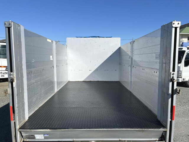 三菱ふそうキャンターアルミブロック小型（2t・3t）[写真07]