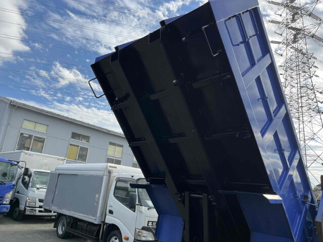 三菱ふそうキャンター深ダンプ（土砂禁ダンプ）小型（2t・3t）[写真16]