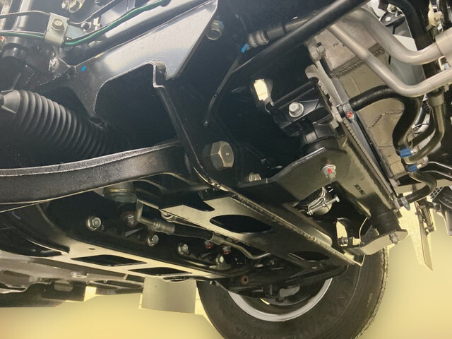 三菱ふそうキャンター平ボディ小型（2t・3t）[写真18]