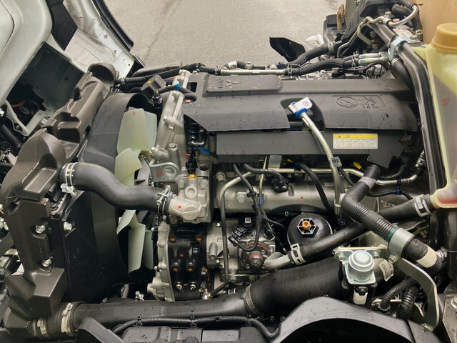 三菱ふそうキャンター平ボディ小型（2t・3t）[写真23]