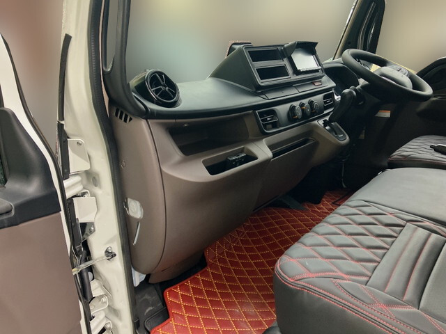 三菱ふそうキャンター平ボディ小型（2t・3t）[写真27]