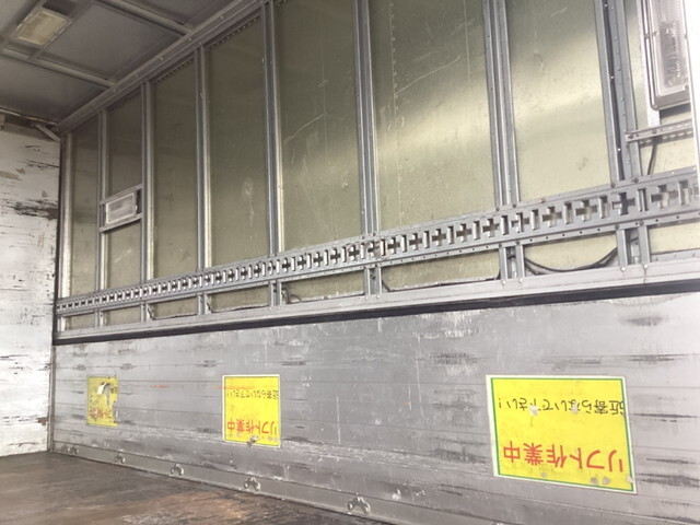 三菱ふそうファイターアルミウイング増トン（6t・8t）[写真10]