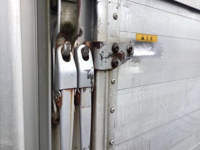 三菱ふそうファイターアルミウイング増トン（6t・8t）[写真13]