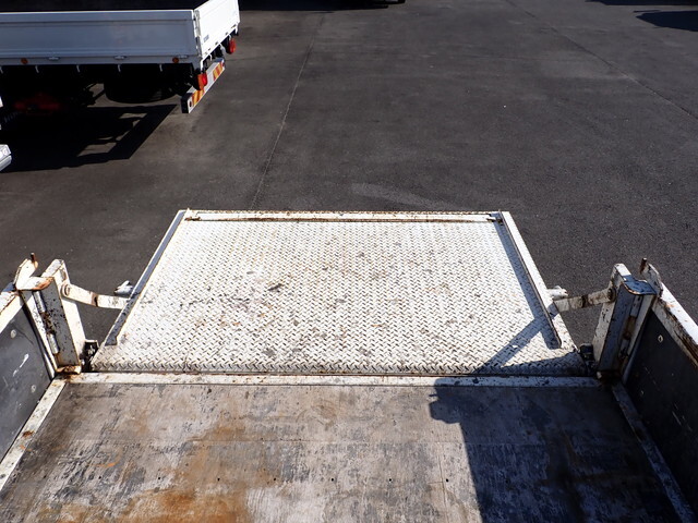 いすゞエルフダブルキャブ（Wキャブ）小型（2t・3t）[写真10]