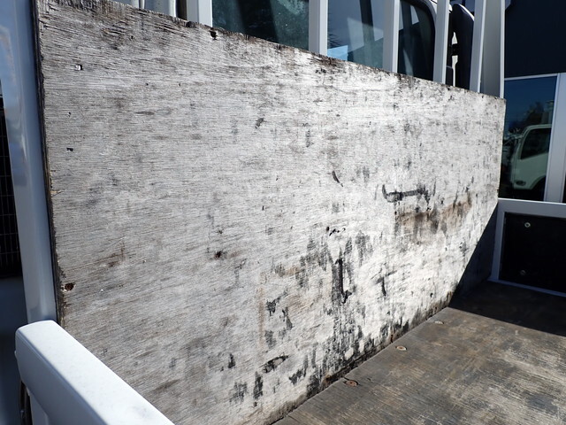 いすゞエルフダブルキャブ（Wキャブ）小型（2t・3t）[写真15]