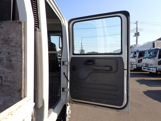 いすゞエルフダブルキャブ（Wキャブ）小型（2t・3t）[写真32]