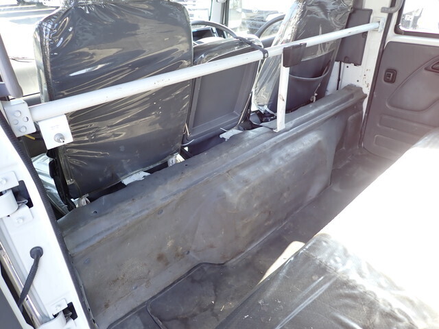 いすゞエルフダブルキャブ（Wキャブ）小型（2t・3t）[写真34]