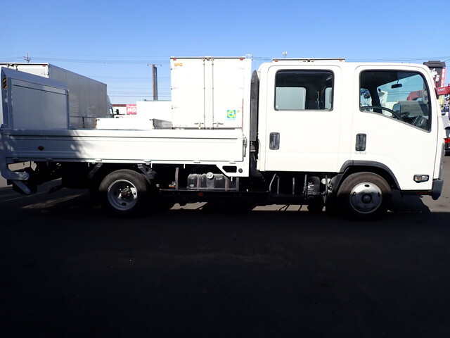 いすゞエルフダブルキャブ（Wキャブ）小型（2t・3t）[写真04]