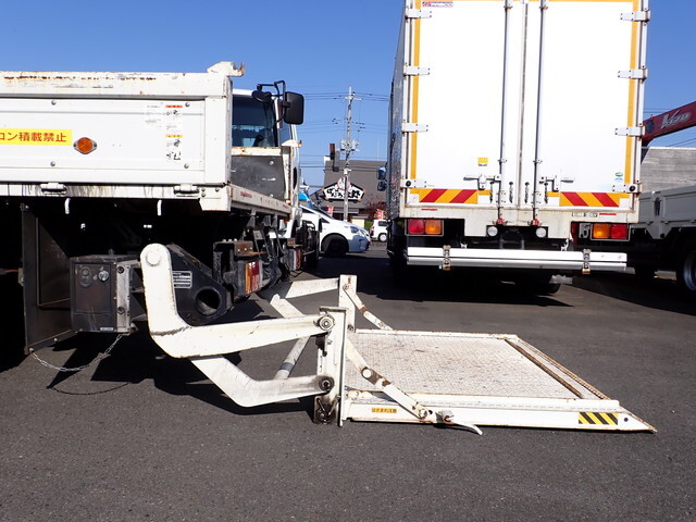 いすゞエルフダブルキャブ（Wキャブ）小型（2t・3t）[写真08]