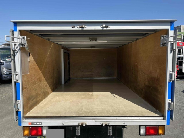 いすゞエルフアルミバン小型（2t・3t）[写真10]