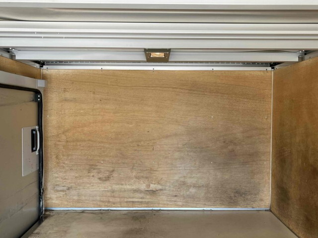 いすゞエルフアルミバン小型（2t・3t）[写真15]