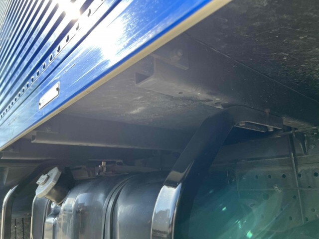 いすゞエルフアルミバン小型（2t・3t）[写真20]