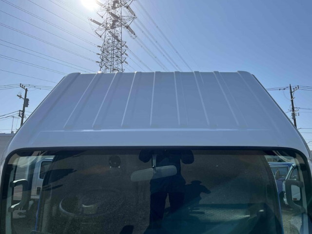 いすゞエルフアルミバン小型（2t・3t）[写真24]