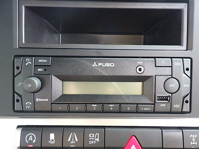 三菱ふそうスーパーグレートセルフクレーン4段大型（10t）[写真15]