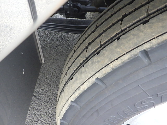 三菱ふそうスーパーグレートセルフクレーン4段大型（10t）[写真09]