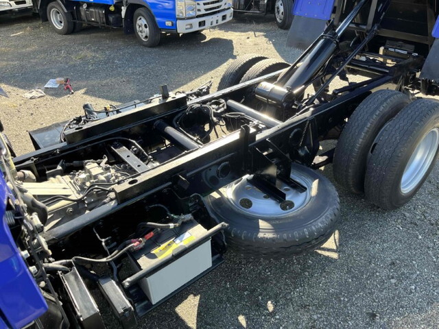 三菱ふそうキャンター深ダンプ（土砂禁ダンプ）小型（2t・3t）[写真13]