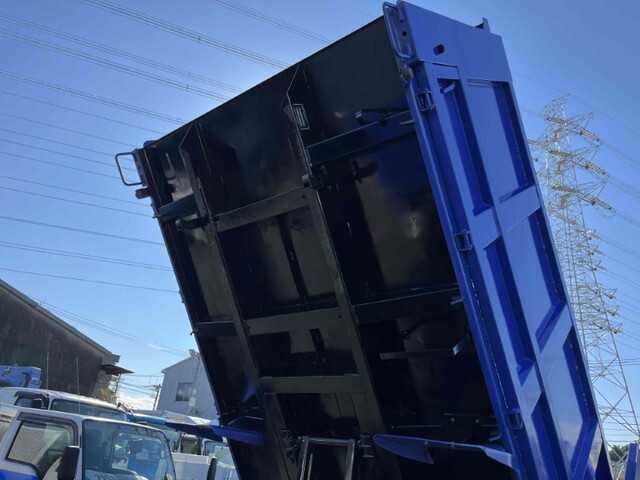 三菱ふそうキャンター深ダンプ（土砂禁ダンプ）小型（2t・3t）[写真15]