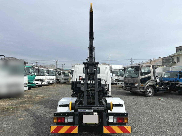 いすゞエルフコンテナ専用車小型（2t・3t）[写真17]